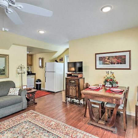 Studio In College Station With Expansive Deck! エクステリア 写真