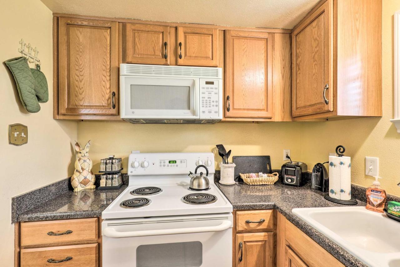 Studio In College Station With Expansive Deck! エクステリア 写真