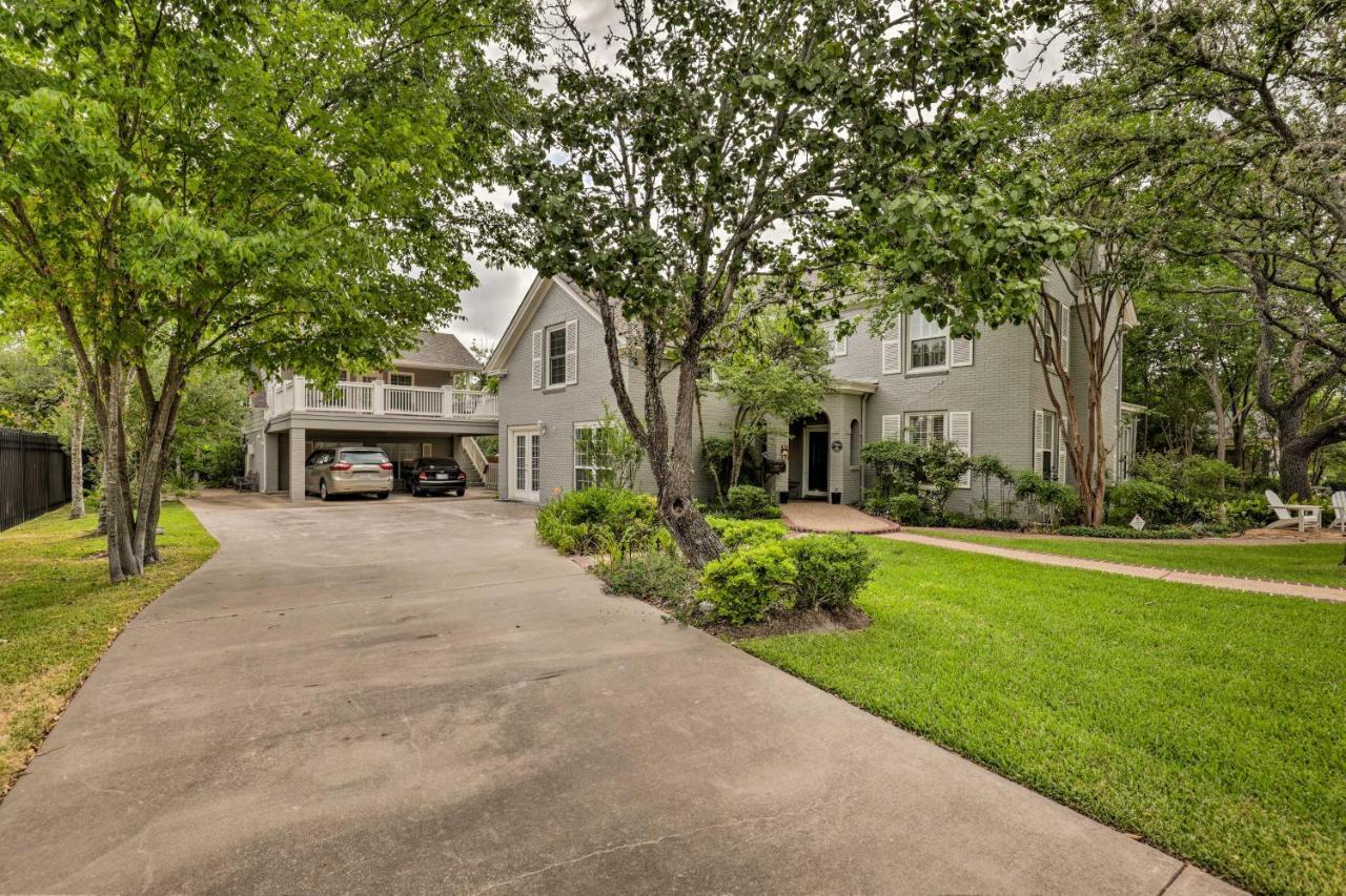 Studio In College Station With Expansive Deck! エクステリア 写真